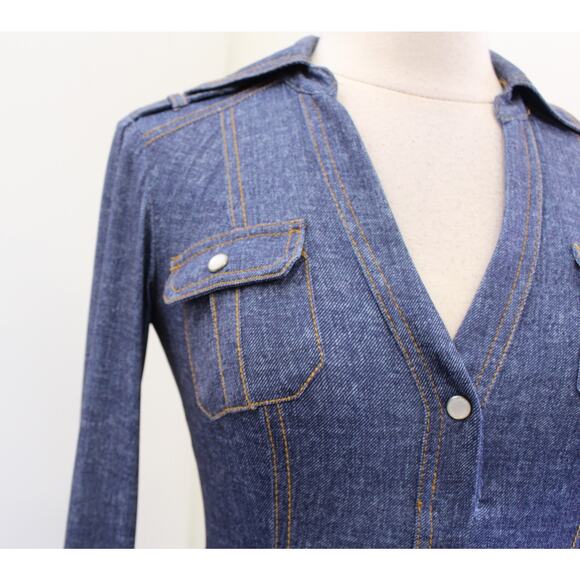 Cache Blue Denim Print V Neck Faux Button Up Long Sleeve Dress Size XS Bodycon - Picture 5 of 6